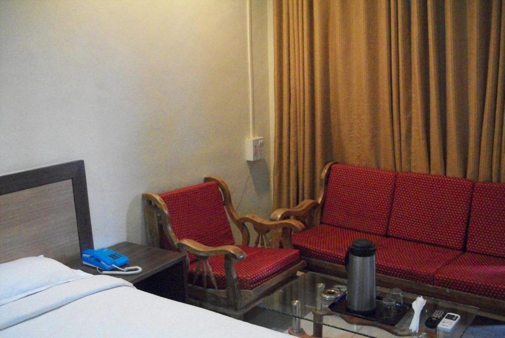 7 Apple Resort Лонавла Екстер'єр фото